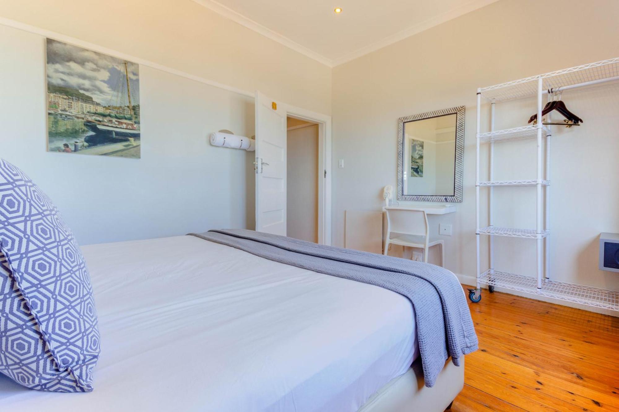 Tidal Pool Apartments - Camps Bay Кейптаун Номер фото